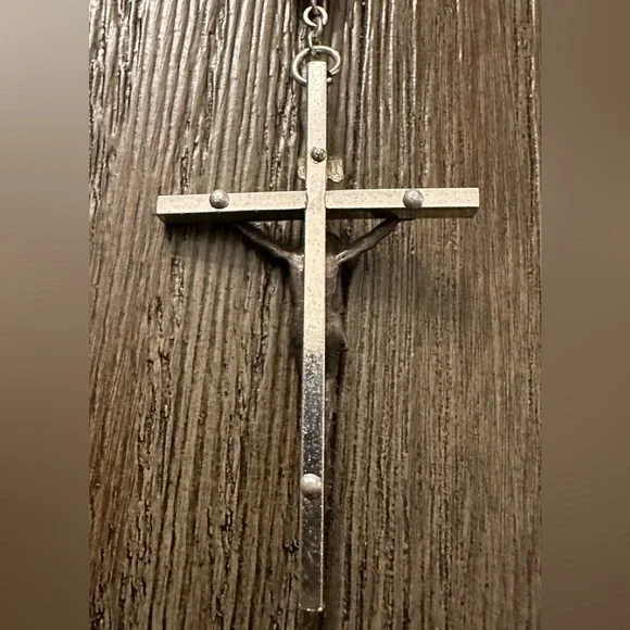 Vintage Rosary Beads & Vintage Rosary Case - Picture 6 of 14